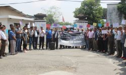 निर्माण व्यवसायीहरु आन्दोलित, आइतबारदेखि अत्यावश्यक बाहेकका निर्माण कार्य बन्द