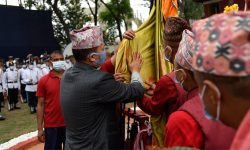 प्रहरी महानिरीक्षक थापा क्षेत्री मौलो पूजामा सरिक