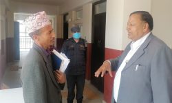 शिक्षामन्त्री पौडेलद्वारा  शिक्षक सेवा आयोगको परीक्षा केन्द्रमा निरीक्षण