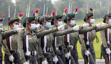 गणतन्त्र दिवसमा झाँकीसहित यसरी गरियो कवाज प्रदर्शन (फाेटाे फिचर)