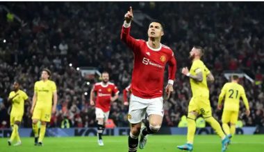 म्यानचेस्टर युनाइटेडले ब्रेन्टफोर्डलाई ३-० अन्तरले हरायाे