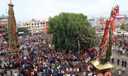 मच्छिन्द्रनाथको रथ ईतिटोलसम्म पुर्‍याइयो (तस्विरसहित)