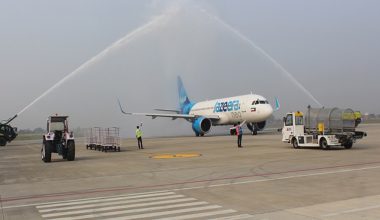 जजिरा विमानमा चरा ठोकिएको आशंका, घण्टौंदेखि होल्डमा