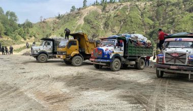 काठमाडौंको फोहोर पहिलोपटक बन्चरेडाँडा ल्यान्डफिल साइटमा खसाइयो (तस्बिरसहित)