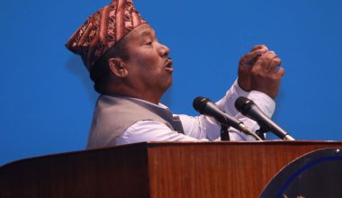 संसदमै सभामुखलाई ताला चाबी बुझाएपछि…