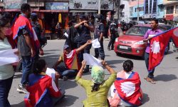 मूल्यवृद्धिको विरोधमा प्रदर्शन, ८ प्रदर्शनकारी पक्राउ (तस्बिरसहित)