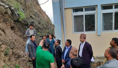 पहिराको जोखिमपछि नगर प्रमुखसहितको टोली चाँगुनारायण अस्पताल अनुगमनमा