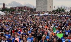 अमेरिकामा हजारौँको प्रदर्शन : बन्दुकसम्बन्धी कडा कानुनको माग