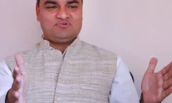 सरकारसँग पौडेलको आग्रह- कृषकलाई तत्काल रासायनिक मलको व्यवस्था मिलाऊ