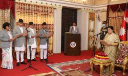 राष्ट्रपतिसमक्ष ४ राजदूतले लिए शपथ