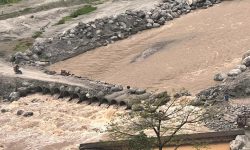 बाढीले मेलम्चीस्थित फट्टेको पुलमा क्षति