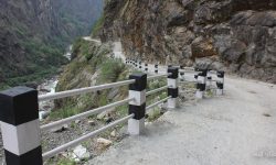 बेंसीसहर–चामे सडक एक साता बन्द हुने