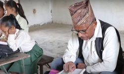 उमेरले छेकेन : ६१ वर्षमा कक्षा ५ पढ्दै रिमबहादुर