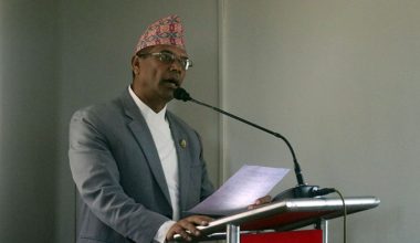 विज्ञापनले होइन, कामले अगाडि बढौँ : मुख्यमन्त्री शाही