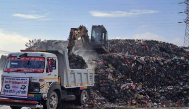 बिहीबार २८४ गाडी फोहोर बञ्चरेडाँडा पुग्याे, केही दिनमै सबै फोहोर उठाइने