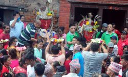 भक्तपुरमा पञ्चदान मनाइँदै (तस्बिरसहित)