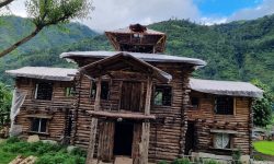 काठैकाठको घर !