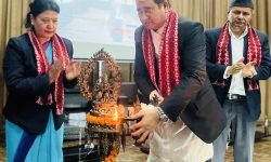 पर्यटनमन्त्री श्रेष्ठद्वारा राष्ट्रिय मुद्रा संग्रहालयमा प्रर्दशनी कक्षको उद्घाटन