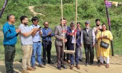 चाडपर्वको अवसरमा कीर्तिपुरको चोभारमा लोपोन्मुख लिंगे पिंग बजार सञ्चालन