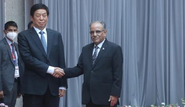 माओवादी अध्यक्ष दाहाल र चिनियाँ नेता लीबीच भेटवार्ता