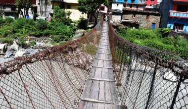 एक सय ३५ वर्ष पुरानो झोलुङ्गे पुल मर्मतको पर्खाइमा