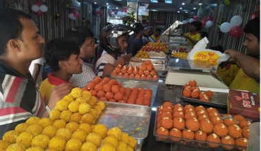 जनकपुरधाममा महाअष्टमीमा दुई करोडको लड्डु बिक्री