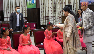 राष्ट्रपतिले गरिन् नव-कन्याको पूजा