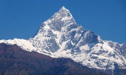 माछापुच्छ्रे हिमाल !