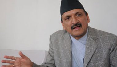 राजस्वका अधिकारीलाई अर्थमन्त्रीको प्रश्न– राजस्व किन कम उठ्यो ?