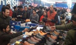 भृकुटी मण्डपमा सुरु भयो जुत्ताचप्पल मेला, ७० प्रतिशतसम्म छुट