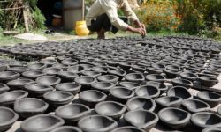 भक्तपुरमा तयार हुँदैछ तिहारको पाला