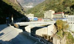 तातोपानी नाकामा चहलपहल शून्य हुँदा स्थानीय विदेश पलायन बाध्य