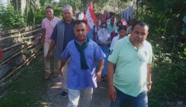 उम्मेदवार बिश्व प्रकाश शर्मा चुनावि घर दैलो कार्यक्रममा