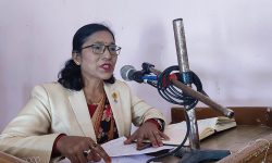 तटस्थ र इमान्दार भएर जिम्मेवारी पूरा गर्न मतदान अधिकृतलाई आयुक्त डा.तुलाधरको निर्देशन