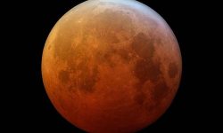 पूर्ण चन्द्रग्रहण हेर्ने अवसर