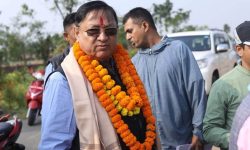 घर दैलोमा उमेश श्रेष्ठ !