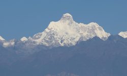 कुम्भगर्ण हिमाल !