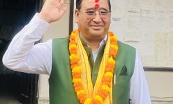 पर्यटनमन्त्री श्रेष्ठले मरणोपरान्त अंगदान गर्ने, मञ्जुरीनामा पत्रमा हस्ताक्षर