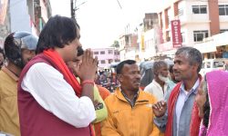 मतदातालाई धन्यवाद दिदैँ डा. सिके राउत !