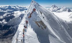 शरद ऋतुमा १६१ ले चढे मनास्लु हिमाल