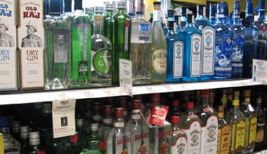 डोटीमा चुनाव अवधिभर मदिरा बिक्री बितरण र सेवनमा रोक