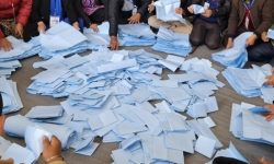 चितवनमा मतगणना गरिँदै