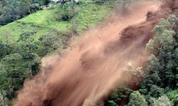 कालीकोटको मय गाउँ सुक्खा पहिरोको जोखिममा