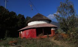 लोपोन्मुख घुमाउने घर !