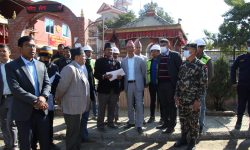 कर्मचारीलाई सहरी मन्त्री चौधरीको प्रश्न, काममा ढिलाई गर्दा कमिसन बढ्छ ?