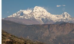 अन्नपूर्णको पृष्ठभूमिमा बाजुङ गाउँ !