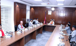 सरकारको पहिलो निर्णय : राहदानी र लाइसेन्स लिन लाइन बस्नुपर्ने झन्झट हटाइने