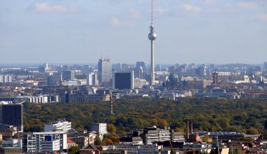 नैतिकता प्रहरीको खारेजले इरानीहरूको माग सम्बोधन हुन सक्दैन : बर्लिन