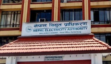 विद्युत् प्राधिकरण भरतपुर वितरण केन्द्रले राख्याे २ सय ६७ ग्राहक कालोसूचीमा