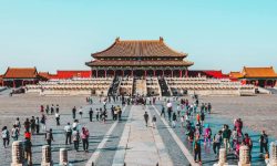 चीनमा विदेशी पर्यटकको आगमनमा लगाइएको प्रतिबन्ध अन्त्य
